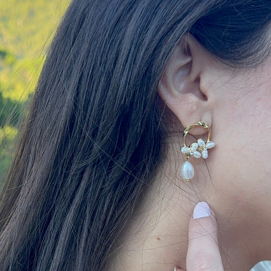 Ever Pearl Earrings