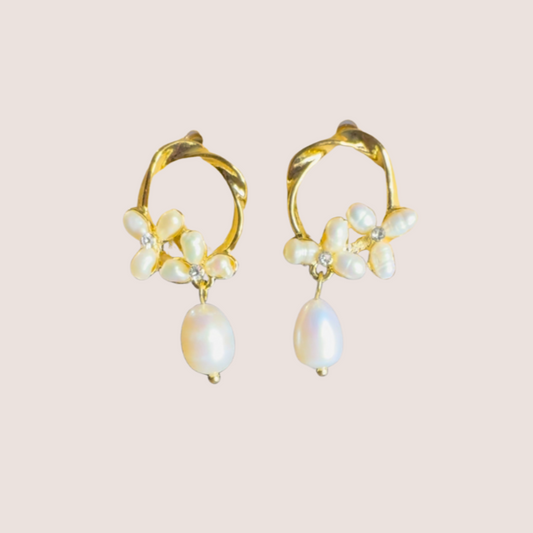 Ever Pearl Earrings